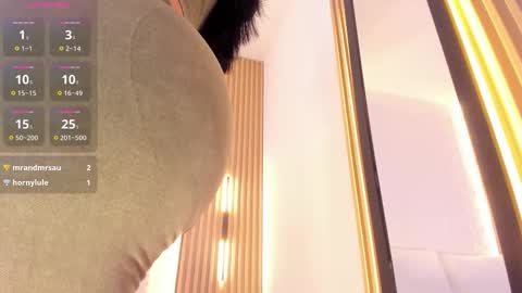 Kailyn online show from October 20, 1:44 pm