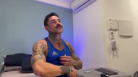 Snapshot of kairos_xx chatting on May 31, 8:43 pm Kairos Meucci online show from May 31, 8:43 pm