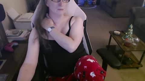 Camprincess331 online show from November 27, 2:46 am