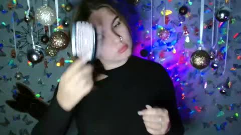 Kaitlin online show from November 21, 6:06 pm