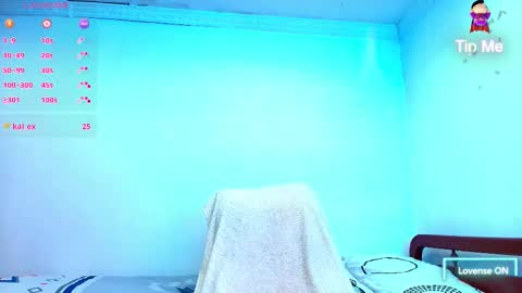 Snapshot of kal_el_8 chatting on October 14, 2:40 pm Thomas online show from October 14, 2:40 pm