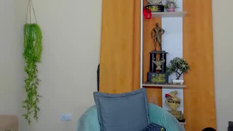 kale thomson online show from January 28, 9:40 pm