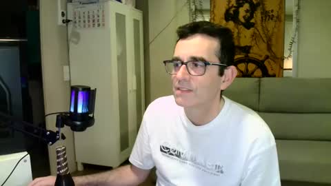 Snapshot of kalem48 chatting on December 25, 10:16 pm MusicMen49 online show from December 25, 10:16 pm