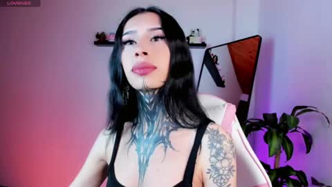 Snapshot of kali_ka chatting on April 14, 8:48 pm Kali Ka Please help me with your thumbs up its important dont forget my birthday on October 26 online show from April 14, 8:48 pm
