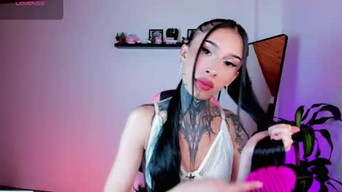 Snapshot of kali_ka chatting on May 23, 3:49 pm Kali Ka Please help me with your thumbs up its important dont forget my birthday on October 26 online show from May 23, 3:49 pm