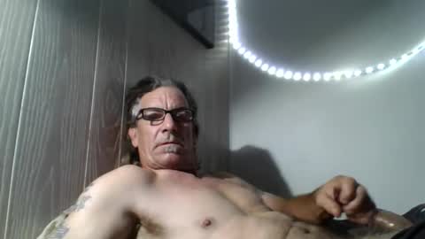 kalifornia91666 online show from October 9, 2:37 pm