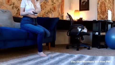 Snapshot of kalikushdreamz chatting on January 12, 4:18 pm Tara Smith online show from January 12, 4:18 pm