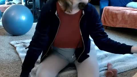 Snapshot of kalikushdreamz chatting on February 17, 6:59 pm Tara Smith online show from February 17, 6:59 pm