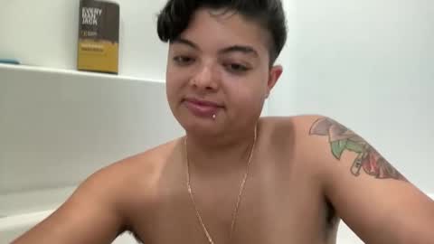 Snapshot of kalinature chatting on February 25, 10:30 pm kalinature online show from February 25, 10:30 pm