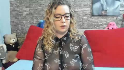 Snapshot of kalindahot chatting on April 24, 6:21 pm kalindahot online show from April 24, 6:21 pm