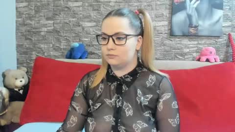 Snapshot of kalindahot chatting on May 2, 6:02 pm kalindahot online show from May 2, 6:02 pm