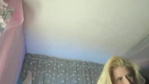 kaliraynex online show from June 29, 10:15 am