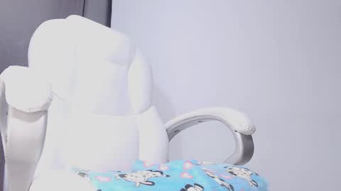 Snapshot of kally_higgins chatting on November 29, 6:55 pm Hannah online show from November 29, 6:55 pm