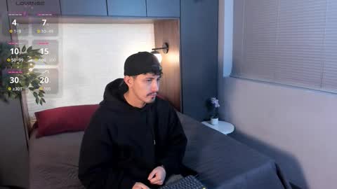 jhon online show from February 8, 11:46 am