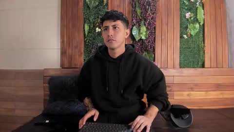 jhon online show from March 18, 12:08 pm