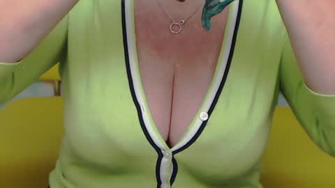 KamaliaSim online show from January 25, 11:32 pm