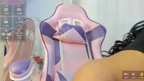    online show from December 3, 12:16 pm