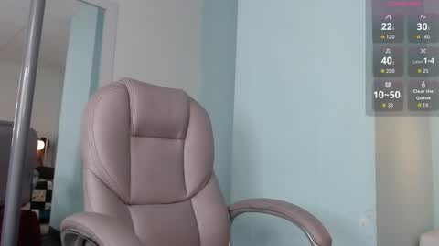 Kami online show from October 23, 10:52 pm