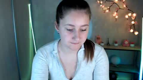 kamilla_love_ online show from June 12, 12:48 pm