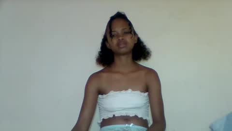 kamillah69 online show from January 7, 8:06 am