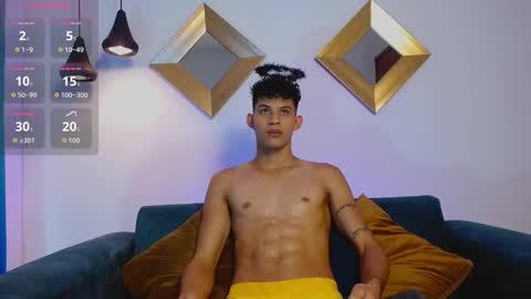 Snapshot of kamisuarezz chatting on December 1, 6:35 pm Kami online show from December 1, 6:35 pm