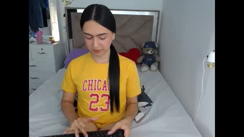 Snapshot of kammi_candy chatting on May 21, 1:56 am -- kammi -- online show from May 21, 1:56 am