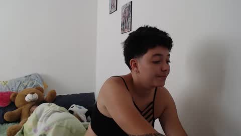 kammy   y   camila online show from October 25, 7:41 pm