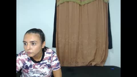 kammy   y   camila online show from April 21, 1:42 am