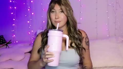 kamrynmarie69 online show from July 13, 9:39 pm