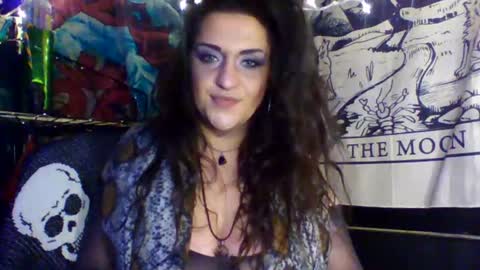 kandirain online show from December 16, 5:45 am