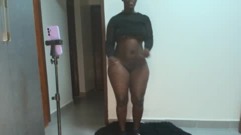 kandy_springs online show from June 7, 7:50 pm