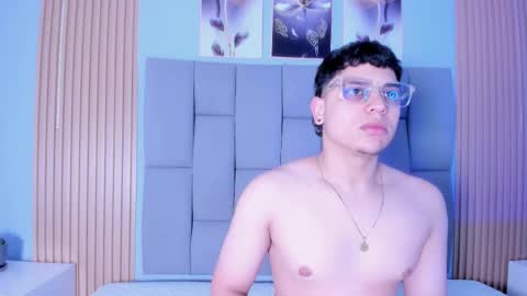 kandyfrees online show from January 19, 11:25 am