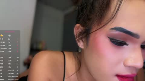 Snapshot of kandymuse_ chatting on April 9, 7:36 am my ig ts kandy69 online show from April 9, 7:36 am