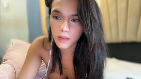 Snapshot of kandymuse_ chatting on April 12, 11:04 am my ig ts kandy69 online show from April 12, 11:04 am