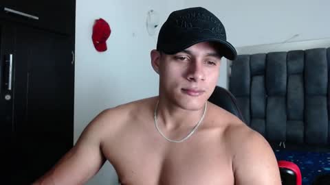 K A N E online show from December 14, 8:29 pm