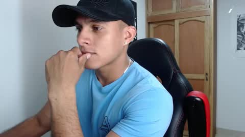 K A N E online show from March 1, 8:10 pm