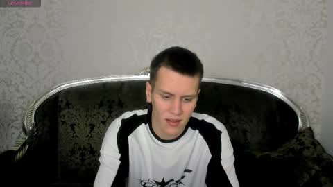 kane_wolfie online show from September 14, 7:07 am