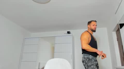 Snapshot of kanegriffin26 chatting on February 28, 12:32 am Kane OF strongkane online show from February 28, 12:32 am
