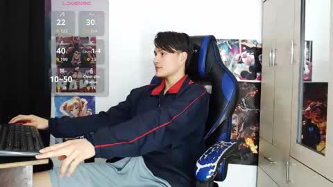andres online show from June 8, 11:32 am