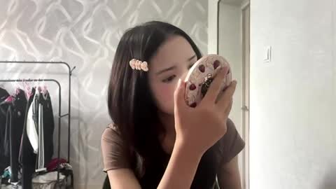 Snapshot of kanishabroadstone chatting on May 12, 9:06 am Lily online show from May 12, 9:06 am