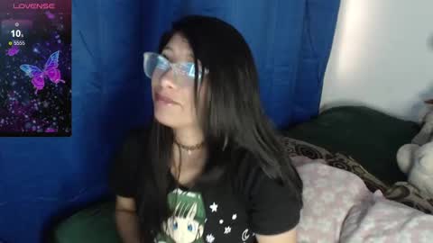 Snapshot of kanroji_mitsuri_11 chatting on February 15, 11:50 am Sanctuary online show from February 15, 11:50 am