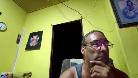 kansasfarmer1 online show from October 11, 11:25 pm