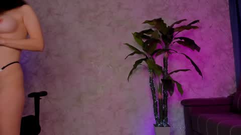 Emma online show from February 26, 1:32 am