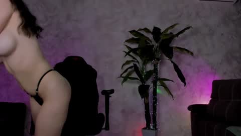 Emma online show from July 15, 8:03 pm