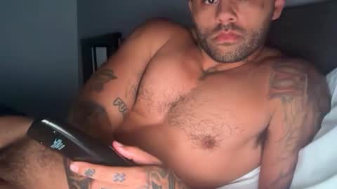 Snapshot of kaptanhook9 chatting on March 21, 1:54 am kaptanhook9 online show from March 21, 1:54 am