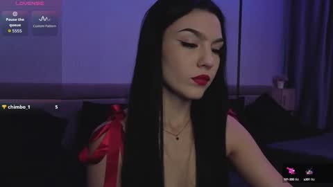 Snapshot of kara_life chatting on October 10, 2:32 am kara_life online show from October 10, 2:32 am