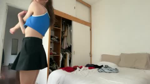Snapshot of karafayerose chatting on June 16, 10:01 pm Kara Faye online show from June 16, 10:01 pm
