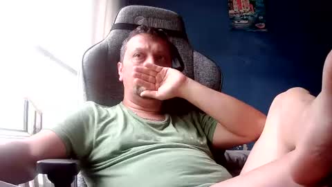 Snapshot of karasimsek54 chatting on June 13, 7:06 am karasimsek54 online show from June 13, 7:06 am