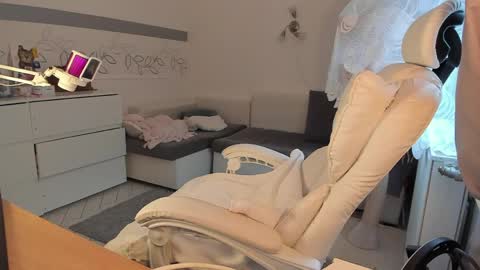 karen0092 online show from May 18, 11:27 am