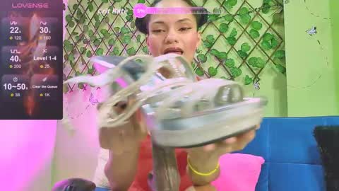 Karen  online show from October 4, 2:37 pm